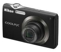Câmera Digital Nikon Coolpix S3000 12.0MP 2.7"