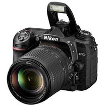 Câmera Digital Nikon D7500 20.9MP 3.2" Lente AF-S DX NIKKOR 18-140MM VR
