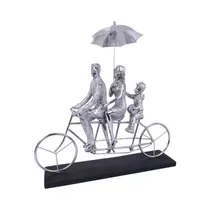 Figura Decorativa de Familia Concepts 438-7012722 41 CM