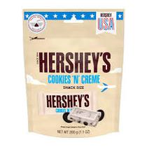 Hershey's Chocolate Cookies N Creme Snack Size 200GR