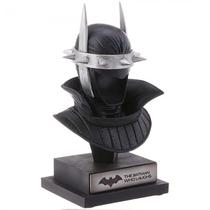 Boneco DC Collectibles Dark Knight Returns Batman Who Laughs Cowl 3165