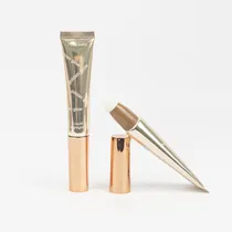 Iluminador Liquido Miss Lara