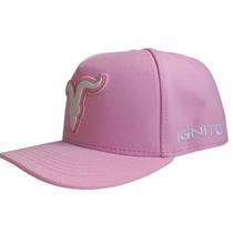 Ignite Kepis Trucker Logo 72001 Tela - Logo: Bordado En La Parte Frontal - Costuras: Re Rosa