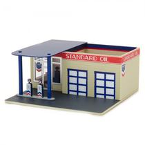 Greenlight 1/64 Mechanics Corner Vintage Gas Station 57032