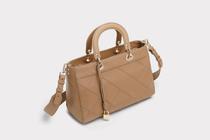 Fiore Cartera de Mano 8232 Camel