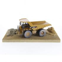 Caminhao Diecast Masters: Cat 770 Off-Highway Truck Weathered Series - Escala 1/50 (85756