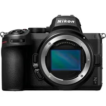 Câmera Nikon Z5 Mirrorless 4K Kit 24-50MM F/4-6.3 (Carregador Europeu)