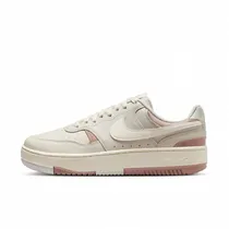 Calzado Nike Gamma Force Beige