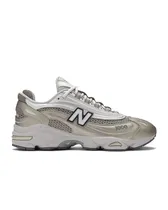 Calzado New Balance 1000 Gris