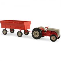 Trator Ford 1/16 Ford 8N W/Flarebox Wagon Red 13906