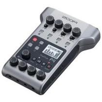 Zoom Podtrack P4 Podcast Recorder