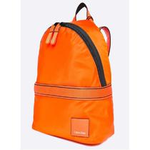 Mochila Calvin Klein Feminina K60K603801-801 - Laranja