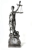 Estatua Dama de La Justicia Con Reloj