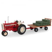 Trator Case 1/16 Ih 1206 With Hay Wagon Hay Bales 46722