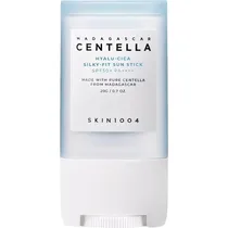 Protetor Solar Em Bastão SKIN1004 Madagascar Centella Hyalu-Cica Silky-Fit SPF50+ Pa ++++ - 20G