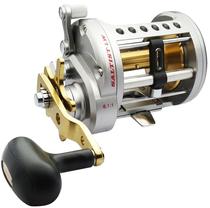 Carretilha Daiwa Saltist LW 30HA (Direita)