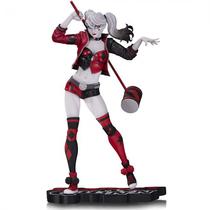 Boneco DC Collectibles Harley Quinn Red White & Black Quinn Phil.35516