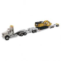 Caminhao Diecast Masters - International HX520 Tandem Tractor XL120 e Cat 349F L Xe - Escala 1/50 (85600)