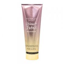 Creme Corporal Victoria s Secret Velvet Petals Shimmer 236ML