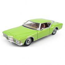 Car Lucky 1/43 Buick Riviera GS Green 94252 1971