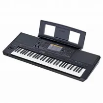 Yamaha PSR SX700