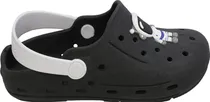 Sandália Crocs Infantil Pé com Pé 55167-162 Preto + Brinquedo