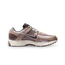 Calzado Deportivo Masculino Nike Vomero 5