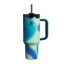 Copo Térmico Stanley The Flowstate Quencher H2.0 Tumbler 10-10825-504- 1.18L - com Canudo - Coastal Teal Motion