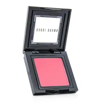  Bobbi Brown...