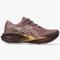  Tênis Asics...