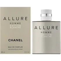  Chanel Allu...