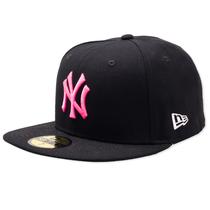 Bone New Era 59FIFTY 7 55.8CM (MBI22BON143) New York Yankees - Preto/Rosa