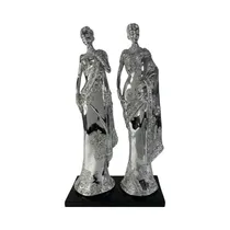 Figura Decorativa de Mujer Concepts 438-7014516 40.5 CM