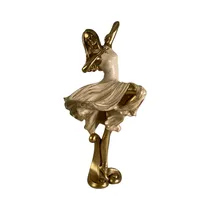 Figura Decorativa de Mujer Concepts 437-4211348 41 CM