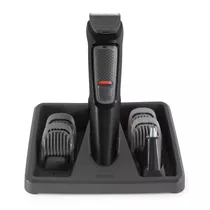 Barbeador Elétrico Philips MG-3711 - com Acessórios - Recarregável - Preto